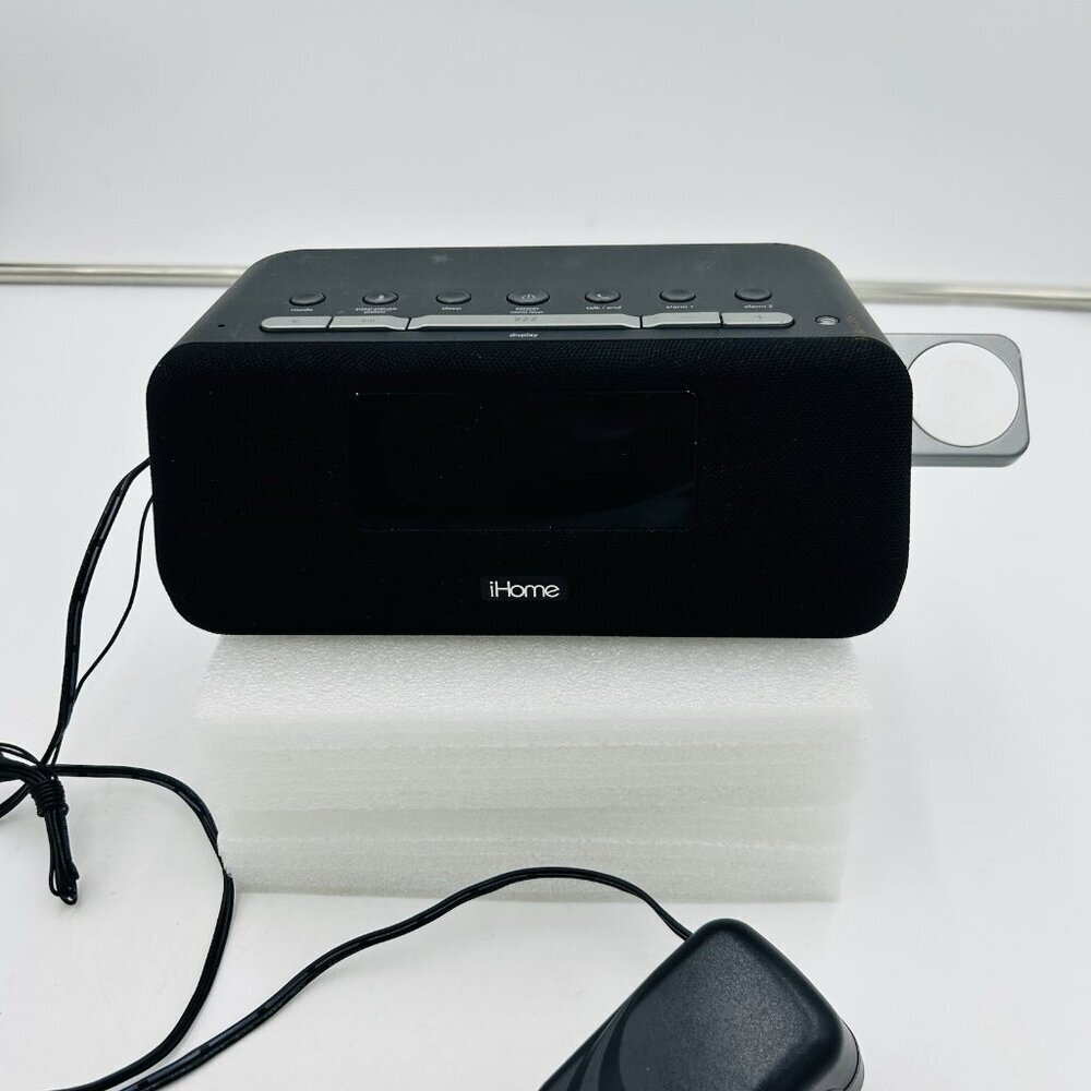iHome Apple Watch Charging Dock Clock Radio iWBT5 Black WORKS